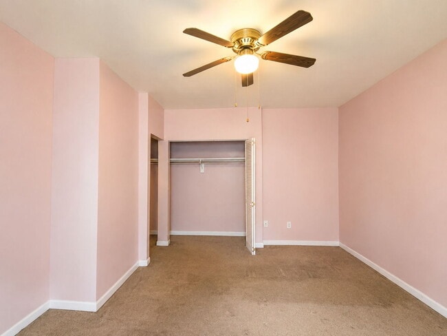 Building Photo - Affordable & Low-Maintenance 1BR Apartment – Comfortable Living Made Easy