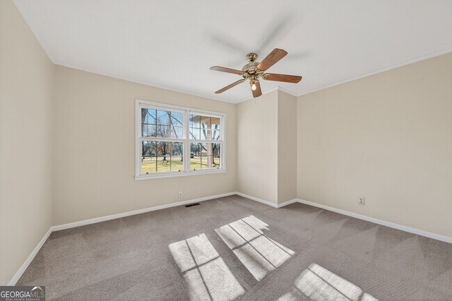 Building Photo - 741 East Ave