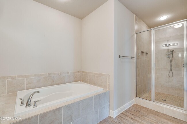 Building Photo - 116 Fossil Falls Ln