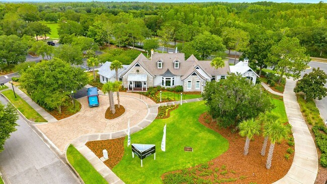 Building Photo - 8947 Garden Party Dr