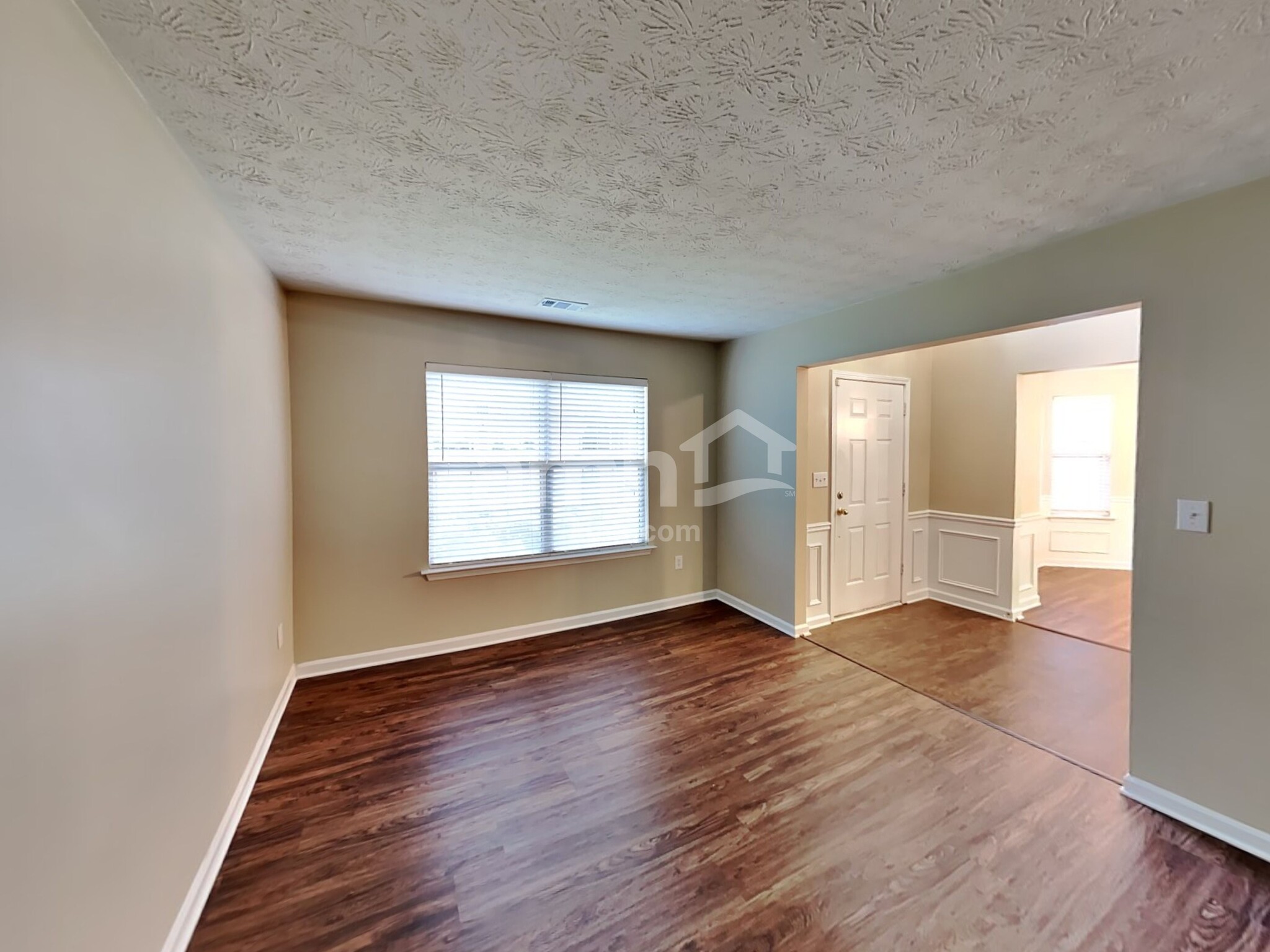 Building Photo - 1364 Lamont Dr SW