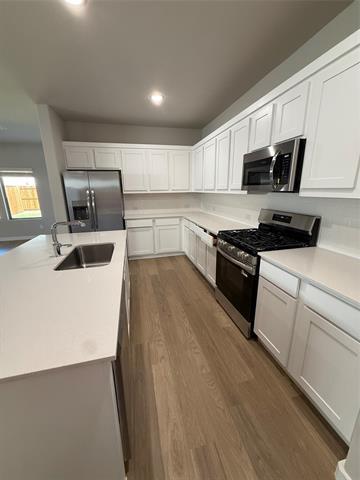 Building Photo - 718 Tidal Dr