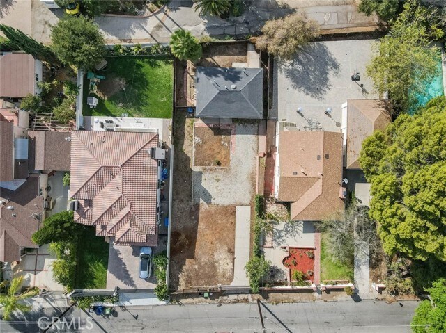 Building Photo - 10041 Leona St