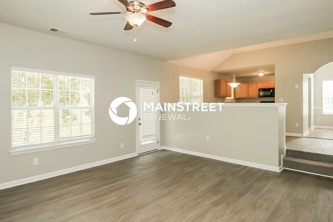 Building Photo - 3 Bedroom Pet-Friendly Home in Union City, GA with Main Street Renewal