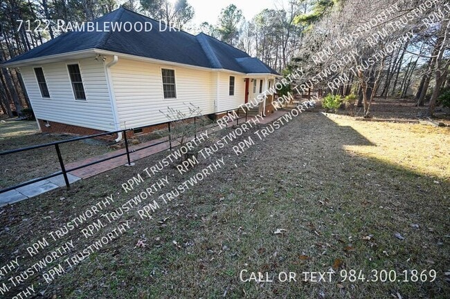 Building Photo - 7122 Ramblewood Dr