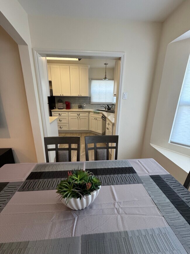 Building Photo - 3935 Inglewood Blvd