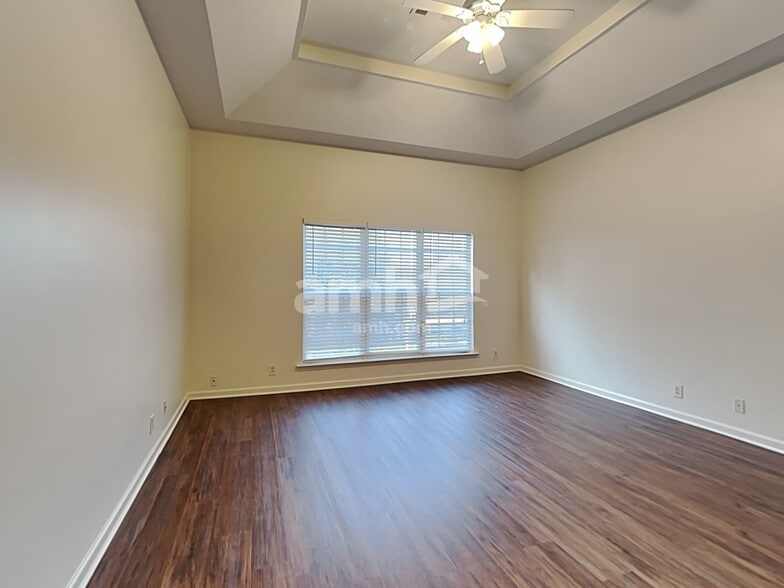 Building Photo - 5229 Ridgefalls Way