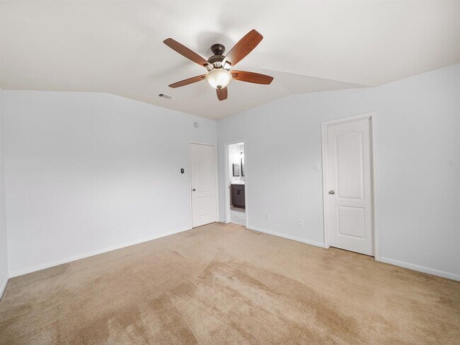 Building Photo - 25718 Westbourne Dr