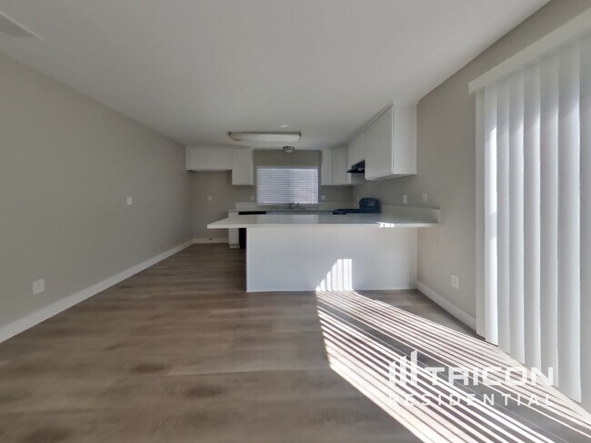 Building Photo - 13636 Rundell Dr