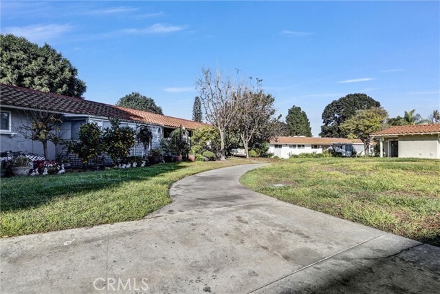 Building Photo - 2329 Via Mariposa W