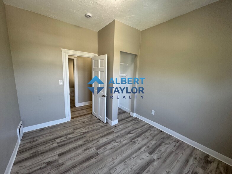 Building Photo - 89 Intervale St