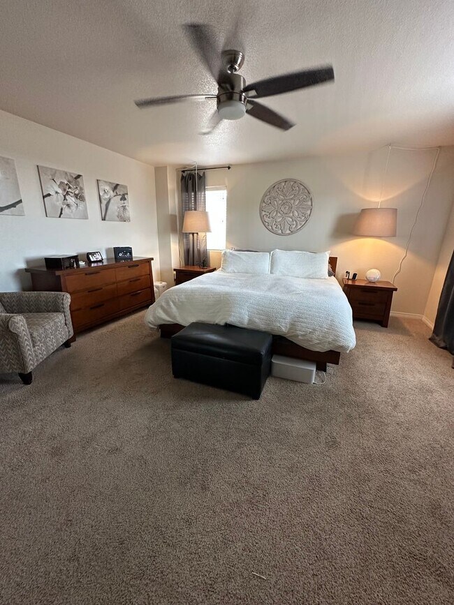 Building Photo - Spacious 5-Bedroom Smart Home Near Peterso...