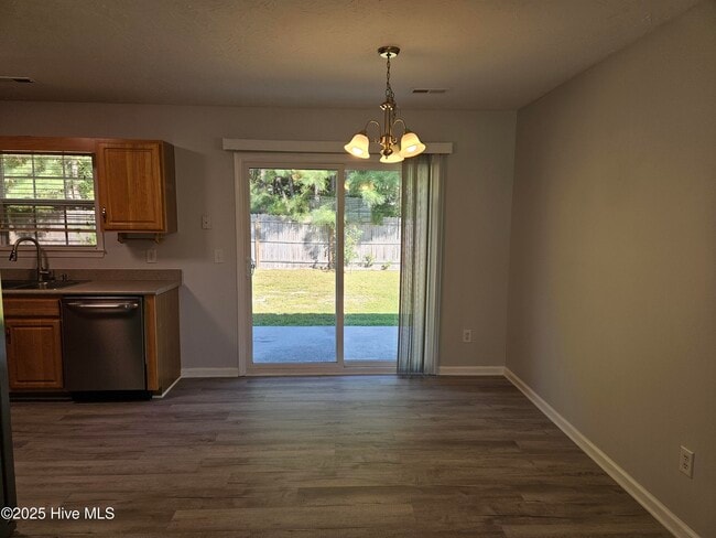 Building Photo - 112 Belvedere Dr