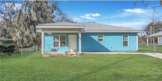 Primary Photo - 801 Davis Ave