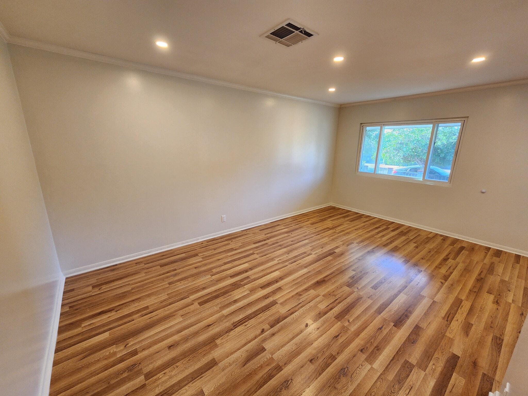 Building Photo - 10447 Cantara St