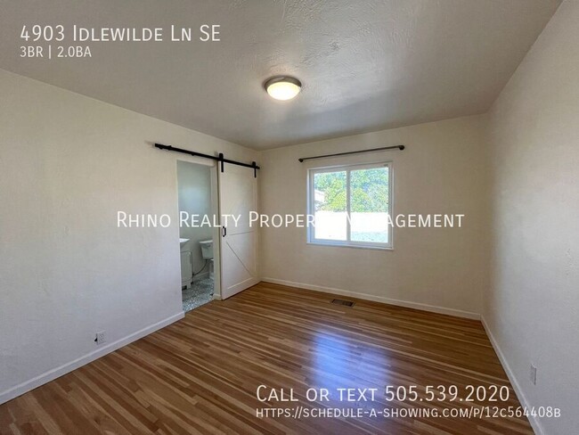 Building Photo - Spacious 2 Bedroom 3 Bathroom Home In ABQ!