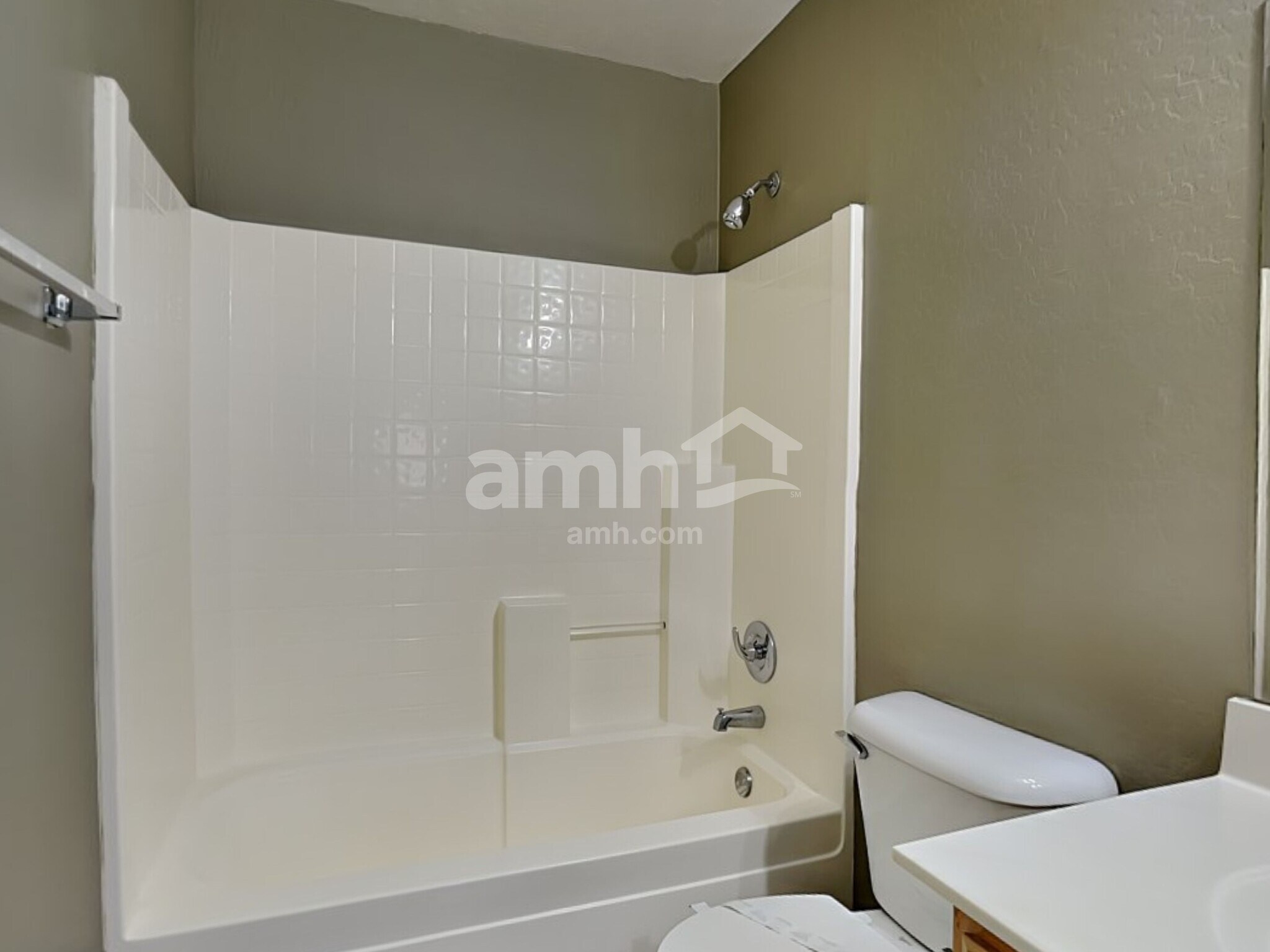 Building Photo - 14832 N 124th Ln