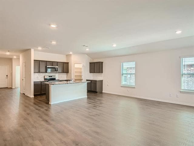 Building Photo - 2310 Hankinson Ln