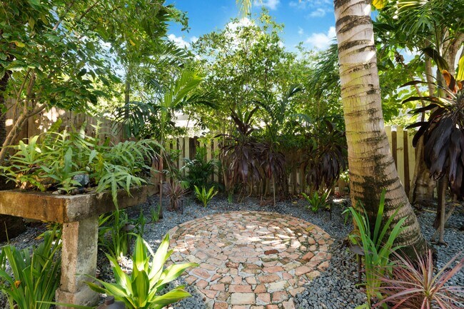 Building Photo - 3791 El Prado Blvd