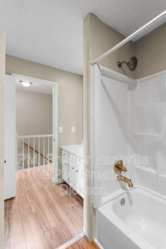 Building Photo - 113 Lakebrink Dr
