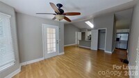 Building Photo - 10250 Rose Meadow Ln