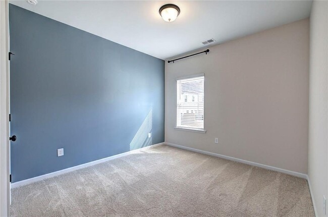 Building Photo - 401 Perth Dr