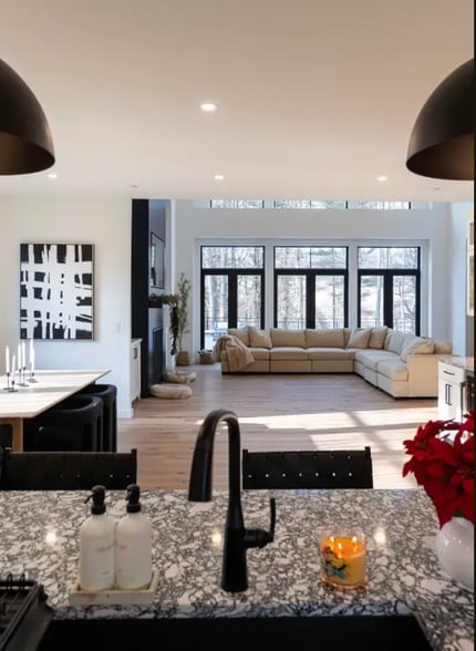 Building Photo - 171 High Winds Dr