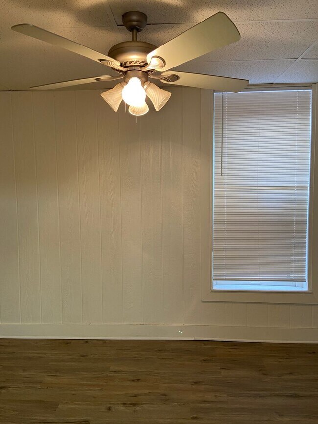 Building Photo - 2300 Montgall