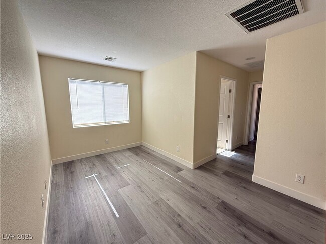 Building Photo - 8374 S Pioneer Way