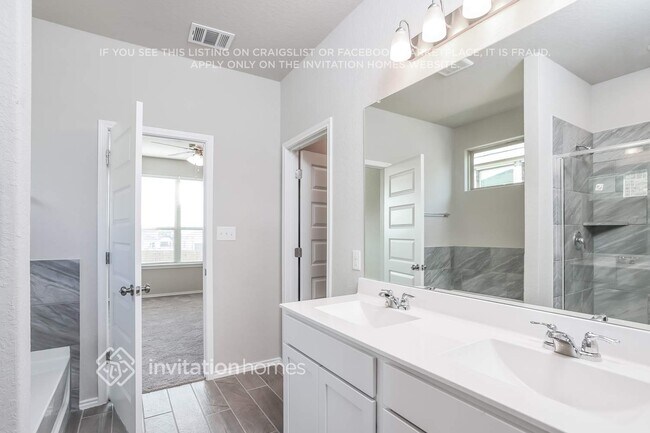 Building Photo - 10514 Briceway Ace