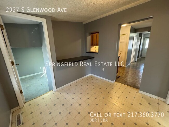 Building Photo - Convenient 3 Bed, 1 Bath Home with Large R...