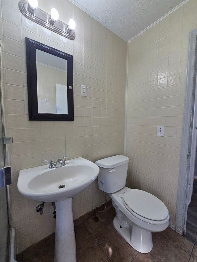 Building Photo - 2 bed, 1 bath in Shawnee, OK!