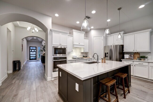 Building Photo - 804 Fall Rock Branch Dr