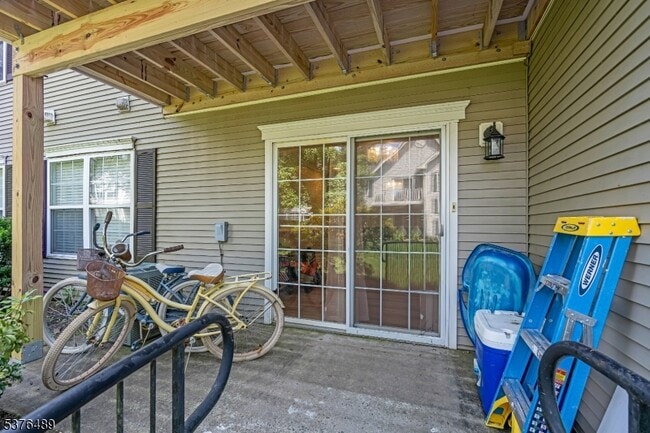 Building Photo - 127 Williamson Ct
