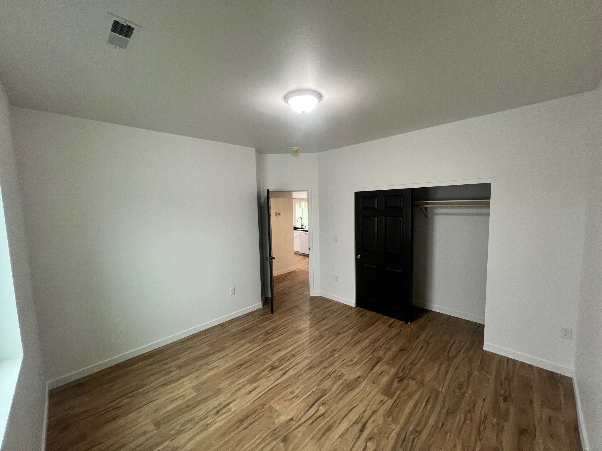 Building Photo - 119 Grant Dr