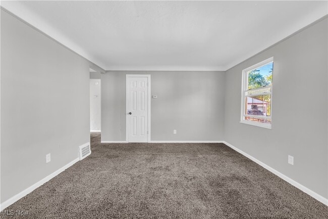 Building Photo - 17106 Holly Hill Dr