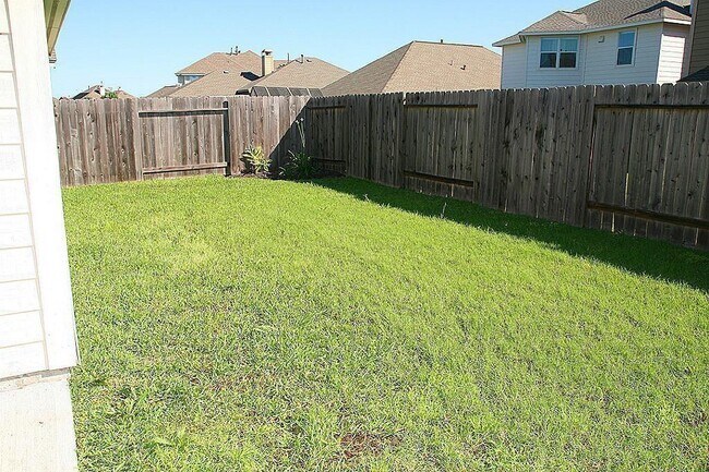 Building Photo - 868 Sierra Brook Ln