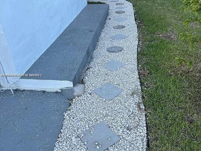 Building Photo - 7390 SW 30th Terrace