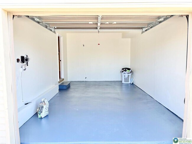 Building Photo - 1319 Mohr Cir