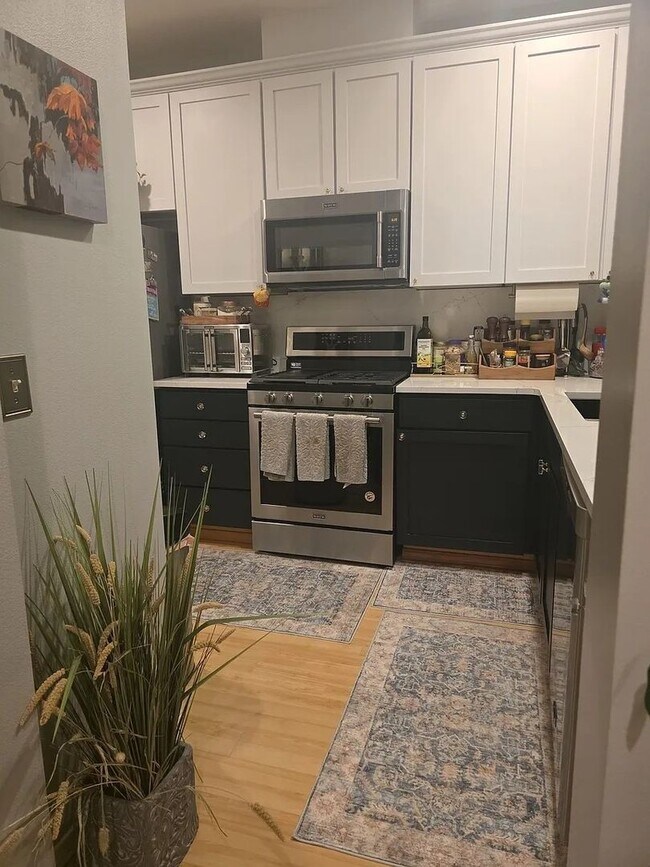 Building Photo - Bright & Renovated 3-Bed Condo in Northshore Summit