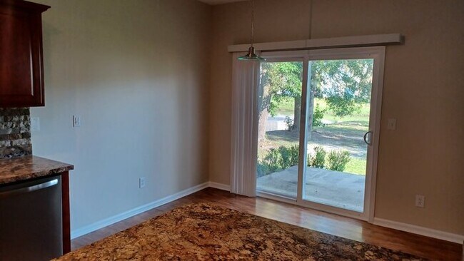 Building Photo - 130 Grand Oaks Dr