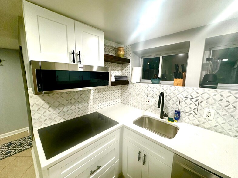 Building Photo - 613 P St NW