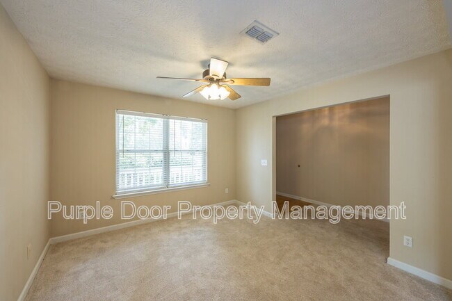 Building Photo - 304 Meadow Point