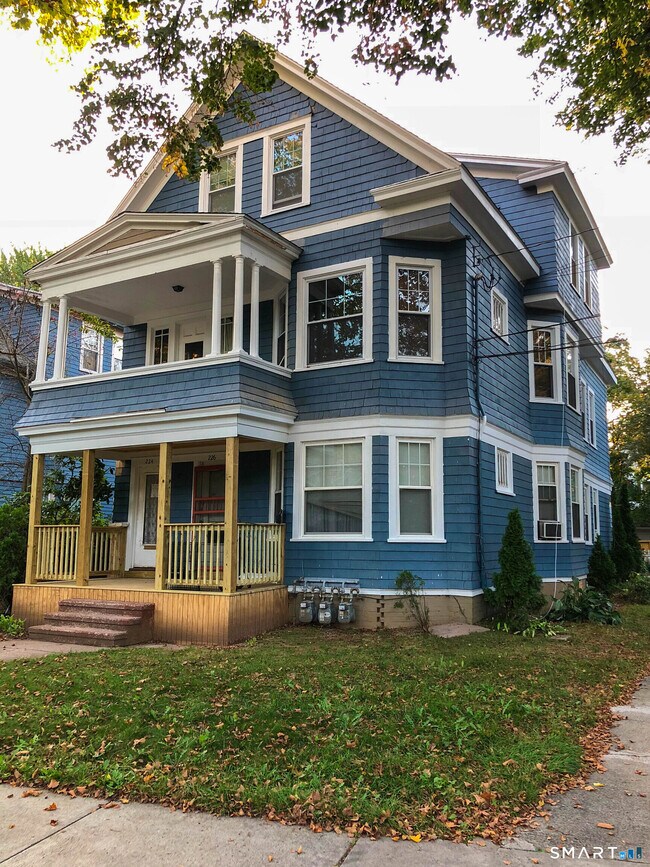 Building Photo - 224 W Rock Ave