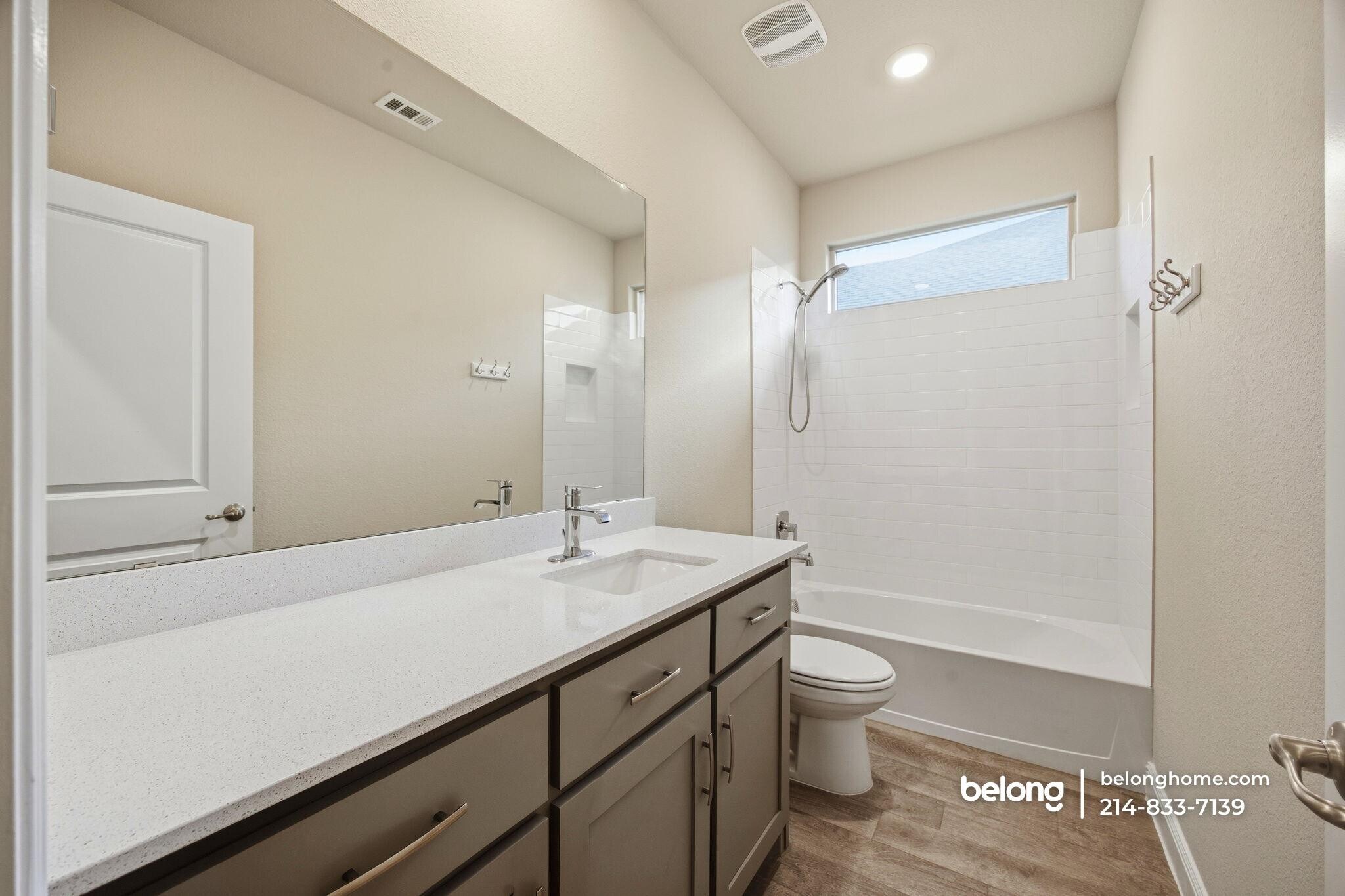 Building Photo - 1832 Chamaeleon Dr