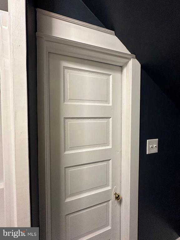 Building Photo - 4608 W Virginia Ave