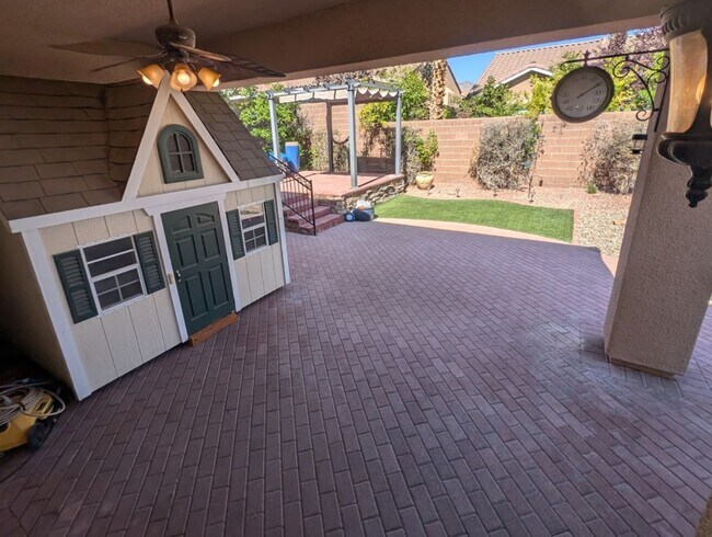 Building Photo - 11312 Asilo Bianco Ave