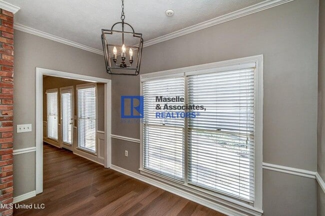 Building Photo - 3 Bed/2 Bath Home in Castlewoods in Brandon