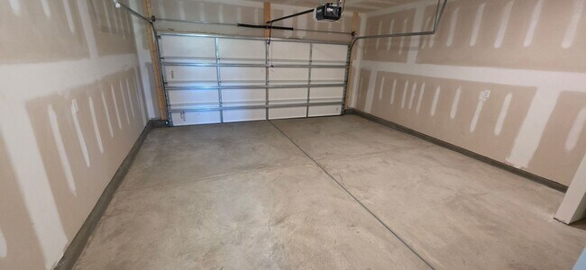 Building Photo - 39 Virgo Dr