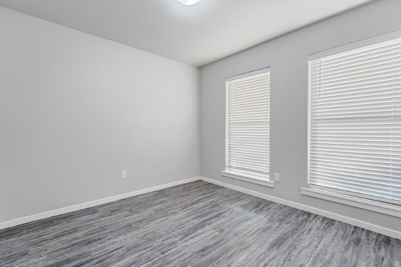 Building Photo - 2120 N Avenue J